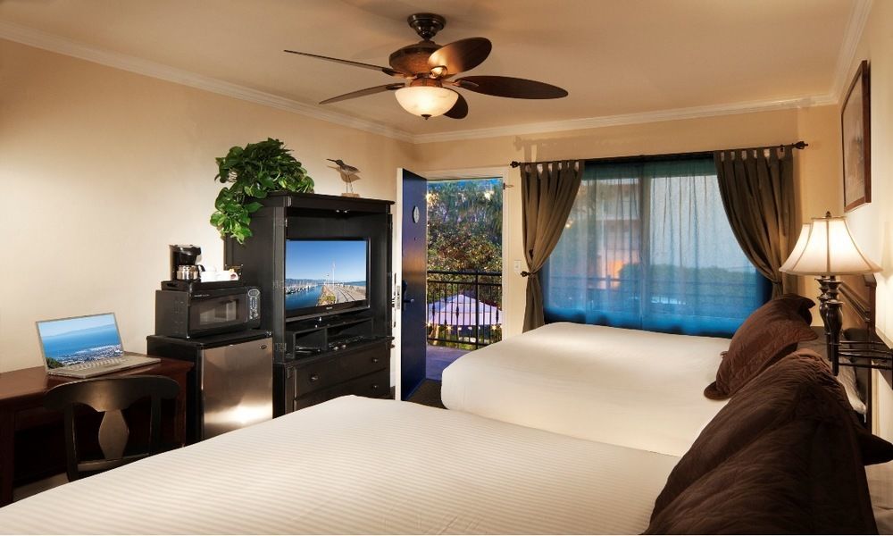 Blue Sands Inn, A Kirkwood Collection Hotel ซานตาบาร์บารา ภายนอก รูปภาพ
